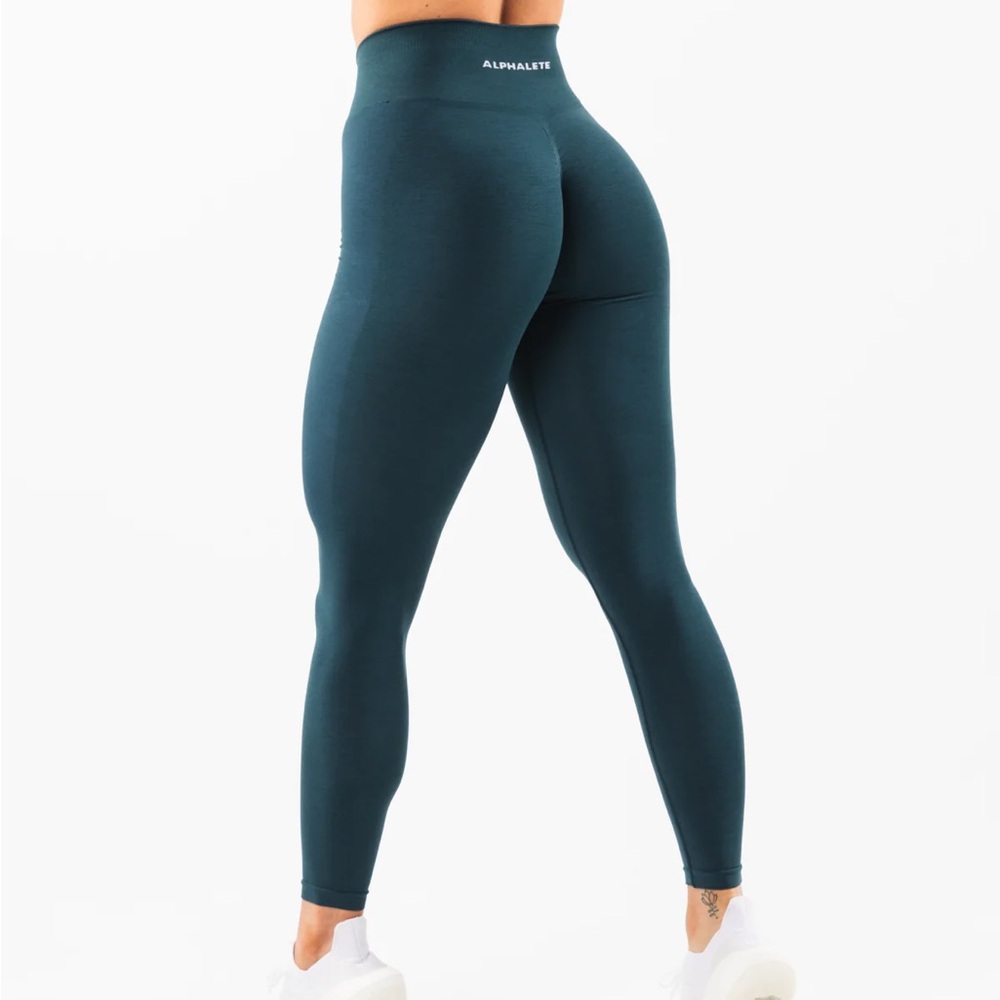Alphalete Amplify Legging
